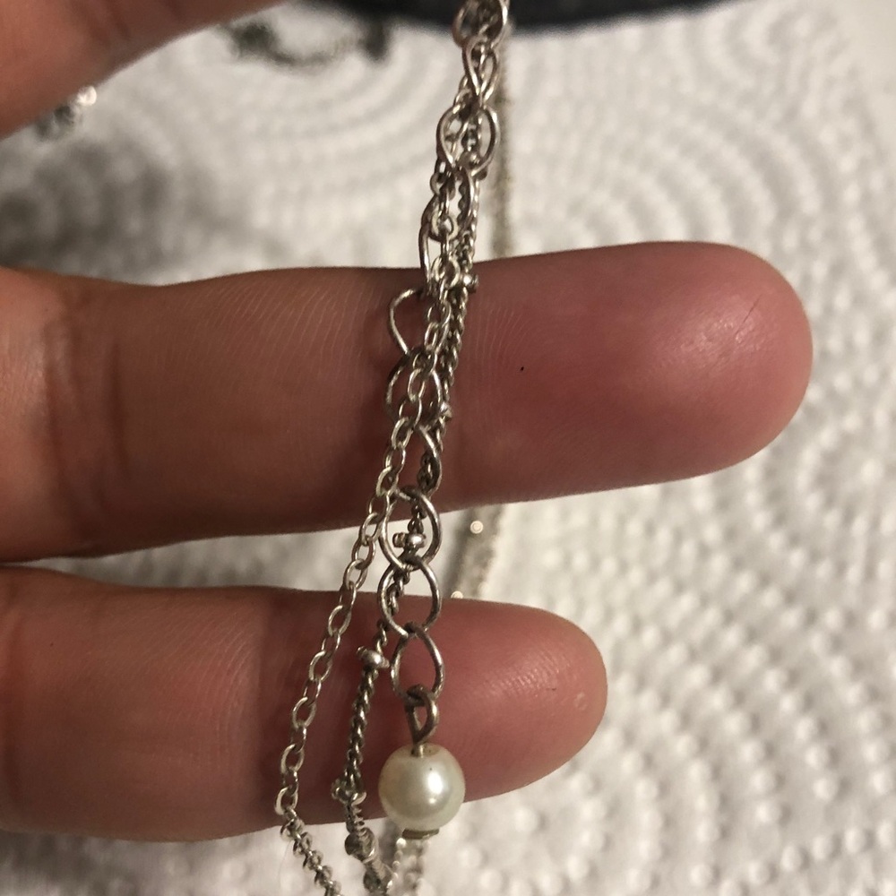 The Limited Silver Necklace with Pearl Pendant - Picture 5 of 9